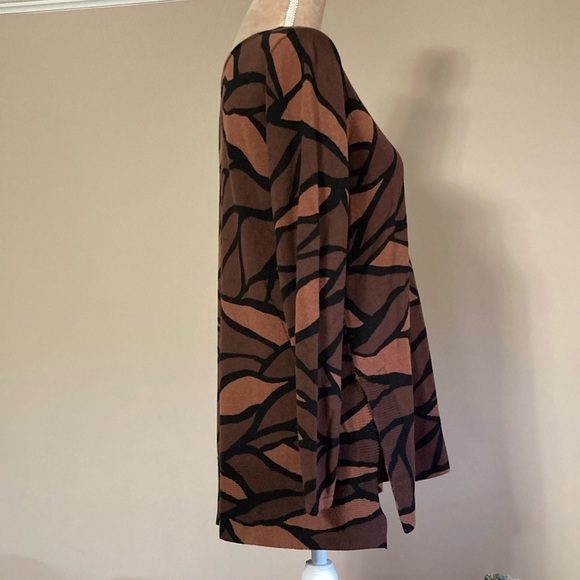 Belle by Kim Gravel Brown and Black Abstract Long Sleeve Scoop Neck Sweater - Picture 3 of 7